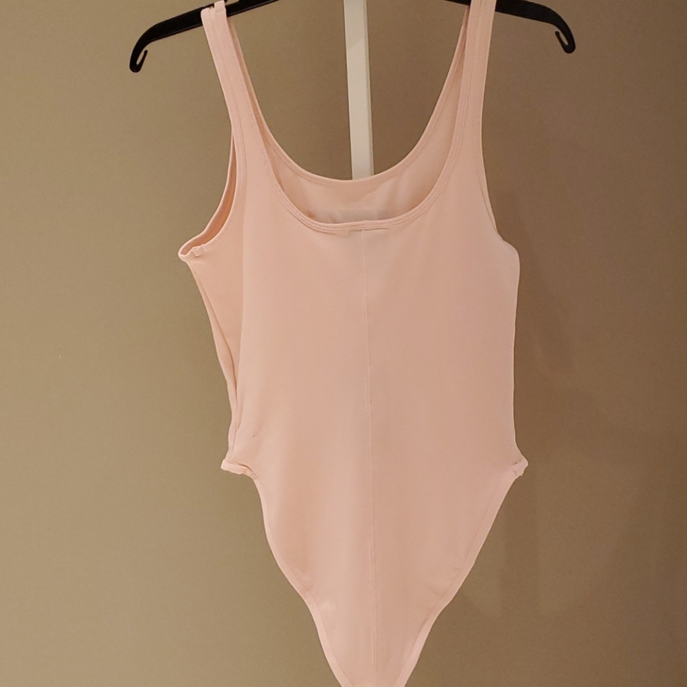 SOLD! Nike Women's Air Tank Bodysuit NWT - Picture 6 of 6